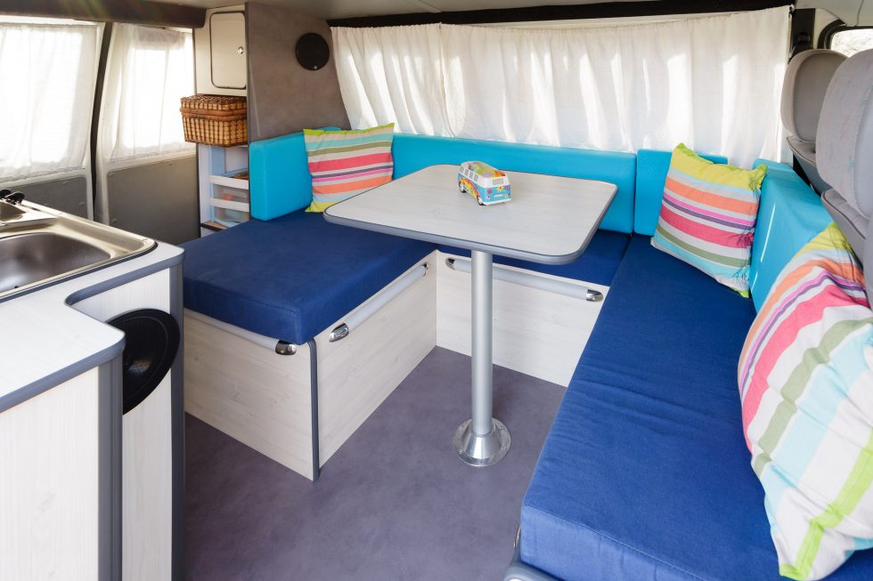 Kit d aménagement de fourgon en camping car - auto sport